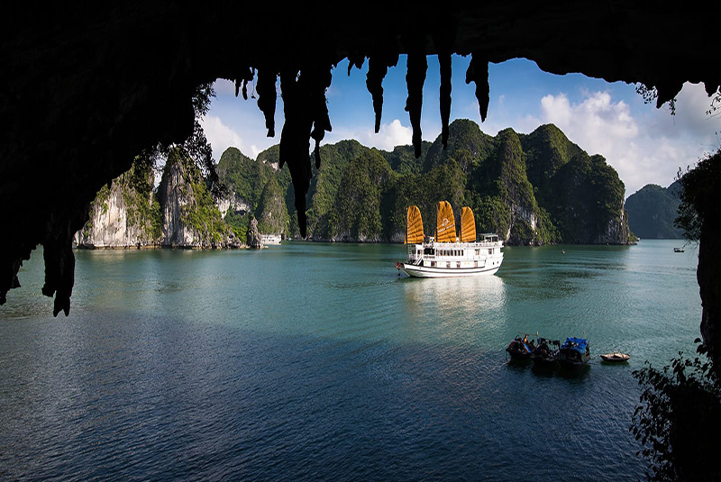 ha long bay cruise